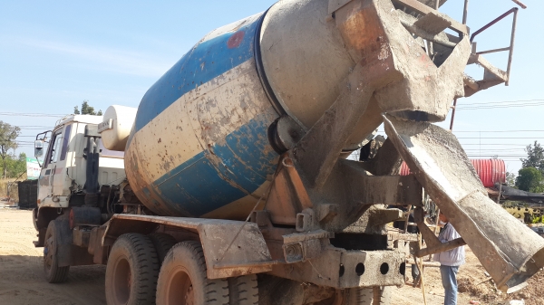 ขายด่วนรถโม่ปูนสิบล้อNISSAN CW431 เครื่องเทอร์โบ 290แรง ราคาเบาๆ0843923995 ขายด่วนรถโม่ปูนสิบล้อNISSAN CW431 เครื่องเทอร์โบ 290แรง ราคาเบาๆ0843923995