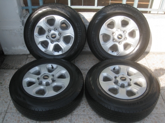 ขายแม็ก Chev colorado 16"พร้อมยางปี13 สนใจติดต่อเล็กคลองสามครับ 081-3747940