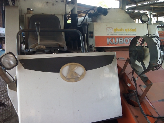 ขายรถเกี่ยวข้าว KUBOTA 60 รถสวย เครี่องดี พร้อมใช้งาน