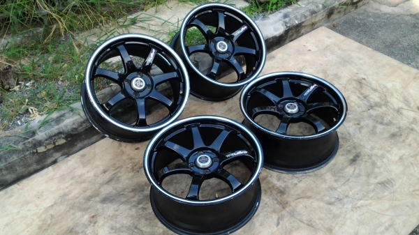 ขาย max 17" 4รู 100  ลายคล้าย Te37  ล้อไม่คต ไม่ดุ้ง สีดี ขอบหนา สภาพพร้อมใช้