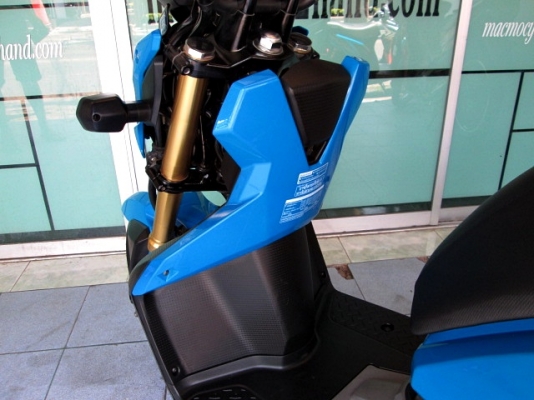 ZOOMER สีนํ้าเงิน สีรุ่นใหม่ รถเดือน กรกฏาคม ปี 57 ไมล์ 4 พันโล  แถม 3 รายการ 38900