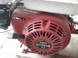 เครื่องพ่นยา 3 สูบเครื่อง 5.5 แรงเครื่องพ่นยาครับเคื่อง 5.5  แรงพร้อมใช้ครับแรงครับตัวนี้ราคานี้คุ้มมากครับ