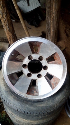 ล้อแม็ก6รู ใส่นิสัน