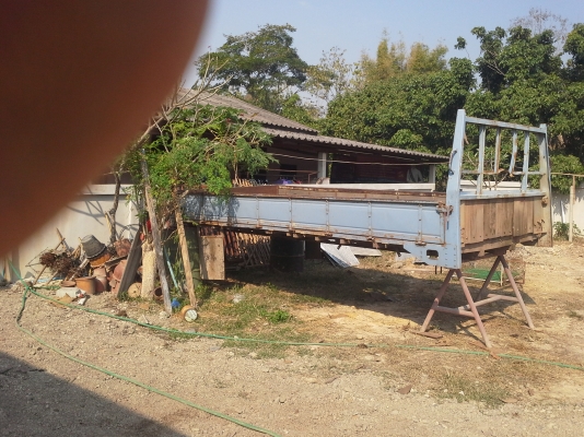 ขายกะบะคาร์โก้  ของNPR ยาว 4.30 ม. ไม้คานยังสวย ฝาข้าง ฝาท้ายสวย ใส่ใช้งานได้เลย  ต่อรองได้