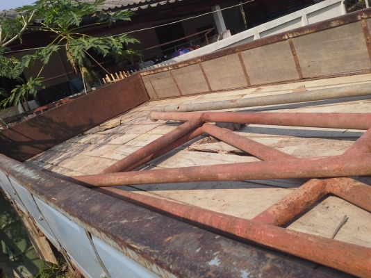 ขายกะบะคาร์โก้  ของNPR ยาว 4.30 ม. ไม้คานยังสวย ฝาข้าง ฝาท้ายสวย ใส่ใช้งานได้เลย  ต่อรองได้