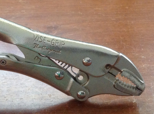 ขายคีมล็อค IRWIN VISE GRIP 5WR ปากโค้ง เป็นคีมตัดได้ในตัวเดียว