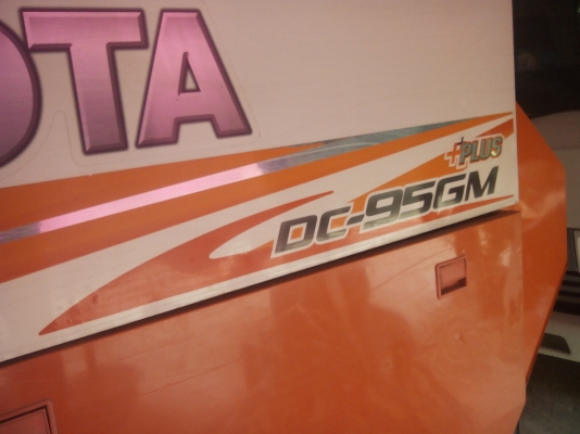 ขายรถเกี่ยวข้าว KUBOTA DC 95 GM PLUS ปี 55  รถสวยมาก เครี่องดี พร้อมใช้งาน ปี 2555