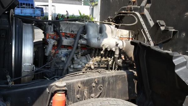 ขาย ISUZU FTR 200 แรงม้า ยาว 7.20 เมตร ตู้แห้ง 3 บาน ท้ายมีลิฟท์ สภาพสวยทั้งคัน จดทะเบียนปี  2545 / 2002 สนใจสอบถามเพิ่มเติมได้ที่ 081-4825911 คุณ พิมพ์ใจ 085-0097969 คุณ รุ่ง ราคา 790000 บาท