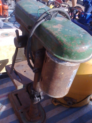 แท่นสว่านมอเตอร์โตชิบา 1/3 แรงมอเตอร์โตชิบา 1/3  แรงพร้อมใช้งานครับราคานี้คุ้มมากครับ