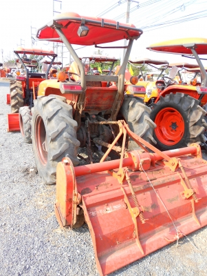 ขายรถแทรคเตอร์ คูโบต้า รุ่น L4708 ขายรถแทรคเตอร์ คูโบต้า รุ่น L4708