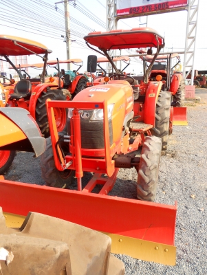 ขายรถแทรคเตอร์ คูโบต้า รุ่น L4708 ขายรถแทรคเตอร์ คูโบต้า รุ่น L4708