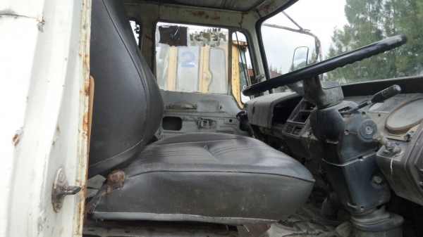 หัวคัสซี...10ล้อ2เพลา220แรง hino. FM226.-13187  เครื่องEm100. รถห้างแท้เดิมๆเอาไปแต่งนิดก็ โอเค