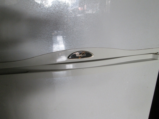 ยก 7000บาท 3 ใบใหญ่  ส่งทั่วไทย   เย็นทุกใบ  ประตูหลุด 1 ใบ