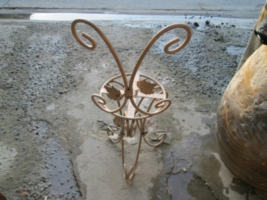 ครับเฮียสตาร์ชลบุรี  เก้าอี้เหล็กหนา   คลาสิค   ขาย 600บาท  รองสนิมแล้ว