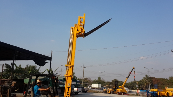 ขายรถยกTCM2.5Tดีเซล..งาเทเสา4เมตร