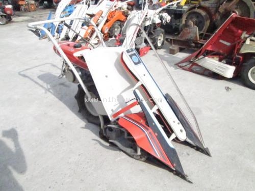 รถเกี่ยวข้าวเดินตาม  MITSUBISHI   MB260   รหัสสินค้า : 14001752   หรือเพิ่มเติมไดที่ www.nihonmono.com