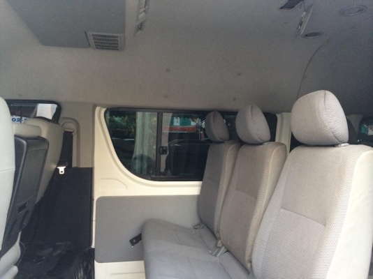 Toyota commuter  ติดแกดLPG เครื่อง2.7 เกียMt