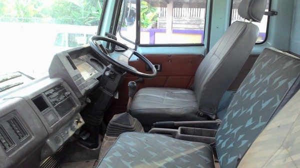 isuzuร็อคกี้ 145 รถบรรทุกหกล้อ isuzuร็อคกี้ 145 รถบรรทุกหกล้อ