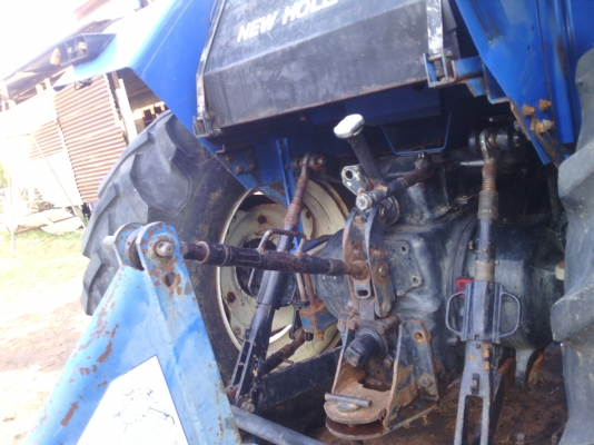 TS90 เกียข้าง กรองใหญ่ เภาหน้าแน่น เครื่องดี เกียดี ปั้มไฮดรอลิคดี สองเภาตัดได้ ยางดี 4 เส้น พร้อมลุยงานหนัง เอกสารเล้มทะเบียนพร้อมโอน