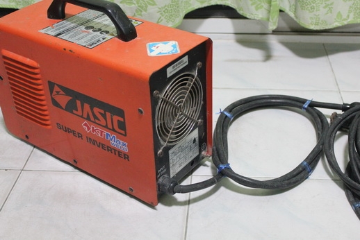 ตู้เชื่อมระบบอินเวอร์เตอร์ JASIC ขนาด 200 A สภาพพร้อมใช้งานอุปกรณ์ครบครับ