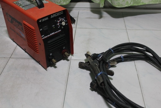 ตู้เชื่อมระบบอินเวอร์เตอร์ JASIC ขนาด 200 A สภาพพร้อมใช้งานอุปกรณ์ครบครับ