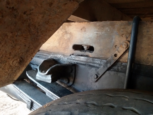 (ร้านรุ่งโรจน์ 082-1057078)ขาย 6ล้อ isuzu KS 110 แรง สวยๆ พ. เพาเวอร (ลูกค้ารับรถกลับบ้านเรียบร้อยแล้วขอบคุณคับ) รถห้างแท้ เครื่องแห้ง แรงจัด ภายใน คอลโซลสวยมาก แชสซีสวยๆ ไม่มีผุ ไม่โก่ง ช่วงล่างดี (ร้านรุ่งโรจน์ 082-1057078)ขาย 6ล้อ isuzu KS 110 แรง สวยๆ พ. เพาเวอร (ลูกค้ารับรถกลับบ้านเรียบร้อยแล้วขอบคุณคับ) รถห้างแท้ เครื่องแห้ง แรงจัด ภายใน คอลโซลสวยมาก แชสซีสวยๆ ไม่มีผุ ไม่โก่ง ช่วงล่างดี