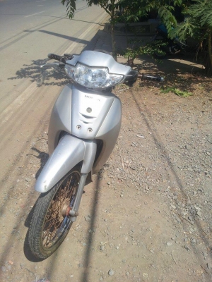 ขายเวฟ100 มีทะเบียนพร้อมชุดโอน ราคา 9500