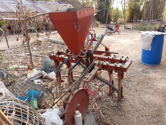 ขายนิปเปอร์ฝังปุ๋ย