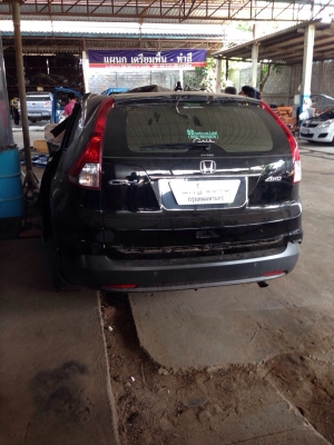 CRVโฉมปัญจุบัน ปี13 4WD เครื่องเกียรสมบูรณ์ โอนลอยๆๆบุคคล