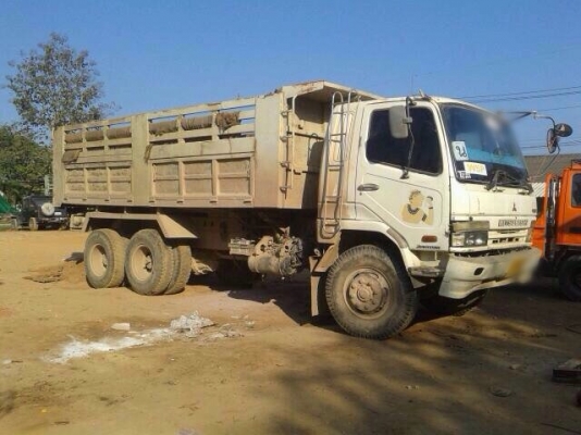 ขายรถบรรทุกสิบล้อดัมพ์ MITSUBISHI FN517MTD เครื่อง 6D16-195 แรง 2 เพลา กระบะดัมพ์สามมิตร ทะเบียนพร้อม