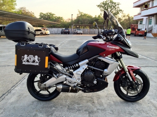 KAWASAKI VERSYS 650cc ABS ปี2011 แต่งเต็มคัน ทะเบียนพร้อมโอน 219,000 -