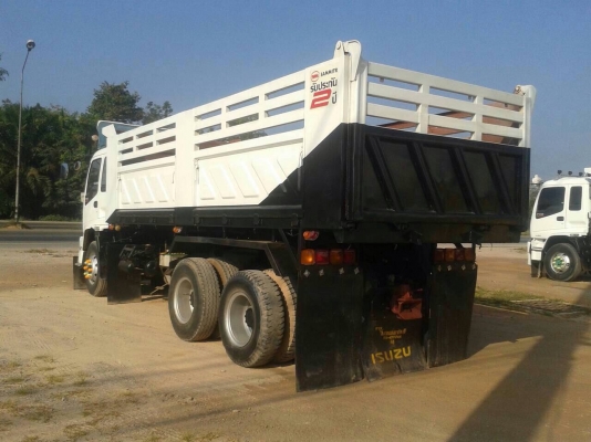 รถอีซูซุ 10 ล้อดั้ม FXZ 320 แรงม้า. ปี 51 สนใจติดต่อ 081 - 6079515 รถอีซูซุ 10 ล้อดั้ม FXZ 320 แรงม้า. ปี 51 สนใจติดต่อ 081 - 6079515