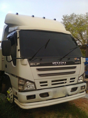 รถอีซูซุ 6 ล้อดั้ม NPR  130 แรงม้า. ปี 51  ( รถวิ่ง 1xx,xxx กว่า กม. )     สนใจติดต่อ 081 - 6079515