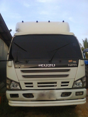 รถอีซูซุ 6 ล้อดั้ม NPR  130 แรงม้า. ปี 51  ( รถวิ่ง 1xx,xxx กว่า กม. )     สนใจติดต่อ 081 - 6079515