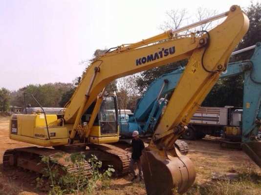 ขายรถแบ็คโฮ KOMATSU PC 200-8 C61282 ไมล์ชั่วโมง 4,144 เอกสารเล่มทะเบียน