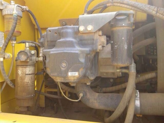 ขายรถแบ็คโฮ KOMATSU PC 200-8 C61282 ไมล์ชั่วโมง 4,144 เอกสารเล่มทะเบียน