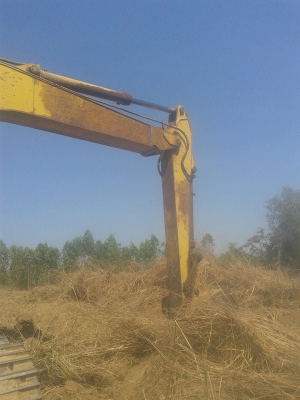 MARK-3 120**ราคา 690,000 บ.ต่อรอง**ขายแบคโฮ ยอดนิยม KOBELCO MARK-3 SK120 เครื่องเดิม ปั้มเดิม ไฟฟ้าตัด เครื่องดีแน่นดี ปั้มดีแรง ทำงานดี เร็วดี บูมอาร์มดี บุ้งกี๋ดีไม่ผุ เอวดีแน่นดี ช่วงล่าง60-70\% โซ่ดี แทร็กดี แต่ไม่ครบ เฟรมดีไม่ปะ โรลเลอร์ดี สป็อคเก็ตเย