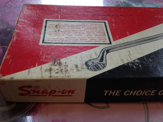 แหวนข้าง snap on SAE ครับ สภาพดีมากครับ จำนวน 5 ตัวครับ