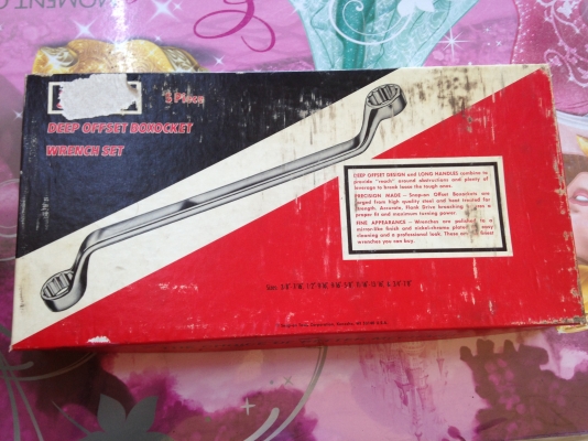 แหวนข้าง snap on SAE ครับ สภาพดีมากครับ จำนวน 5 ตัวครับ