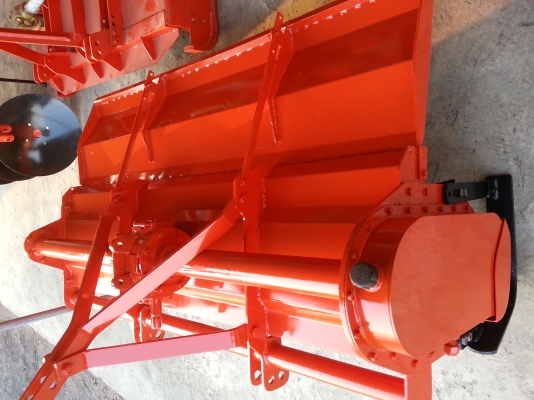 โรตารี่ช้าง ขนาด 1.80 เมตร..ใบใหม่ยกชุด สภาพดีพร้อมใช้งาน