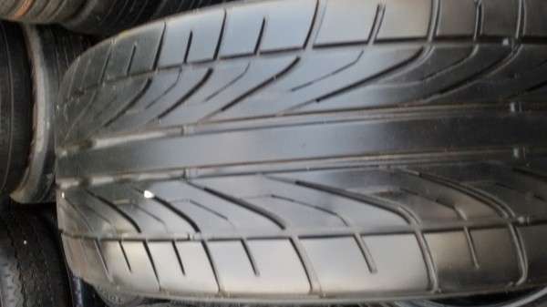 ขายยาง205 45 17 DUNLOP DZ ปี13ชุดละ4500