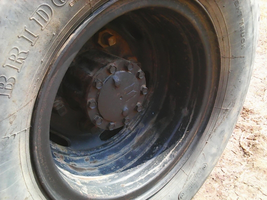 ขายหกล้ออีซูสุ NPR59LU5 เครื่อง 4BD1 -115 รับมัดจำแล้ว จากพี่บุญหลาย จ.มหาสารคาม ขอบคุณคับ