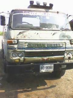 ขายนิสสัน cw30 เครื่อง 295 เทรลเลอร์ 2 เพลามีหางไฮดรอลิกขึ้นรถเกี่ยว ขึ้นเเบ็คโฮ 200 ได้สภาพรถใช้งานอยู่ ปี 32 ราคา 450,000 บาท อยู่เพชรบูรณ์ โทร 087-9666599
