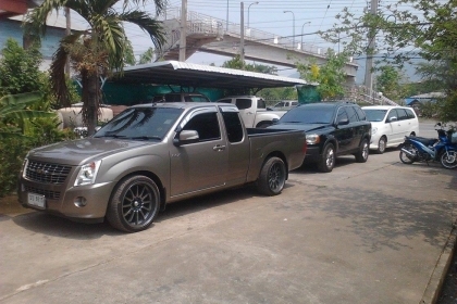 ขาย ce28 ขอบ20 กว้าง9.5,10.5 ใช้ได้3เดือนยาง2014