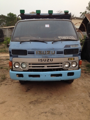 เคาะราคาครั้งสุดท้ายก่อนเอาไปทำสี  หกล้อดั้ม อีซูซุ  4BD1 ฝาดำ