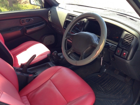 สตราด้า 4x4 (4WD) ปี40พร้อมใช้ เอาไปลุยได้เลย สตราด้า 4x4 (4WD) ปี40พร้อมใช้ เอาไปลุยได้เลย