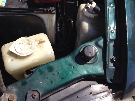 สตราด้า 4x4 (4WD) ปี40พร้อมใช้ เอาไปลุยได้เลย สตราด้า 4x4 (4WD) ปี40พร้อมใช้ เอาไปลุยได้เลย