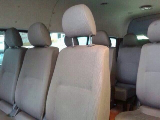 ขายด่วนรถตู้ TOYOTA  commuter CNG.   2011 เกียร์ธรรมดา เบาะผ้า4 แถว ราคา723,000 บาท สนใจโทรสอบถามได้ 0922726669 ตันหยงค่ะ