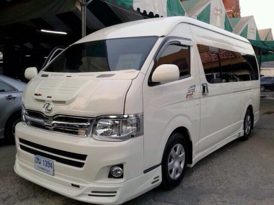 ขายด่วนรถตู้ TOYOTA  commuter CNG.   2011 เกียร์ธรรมดา เบาะผ้า4 แถว ราคา723,000 บาท สนใจโทรสอบถามได้ 0922726669 ตันหยงค่ะ