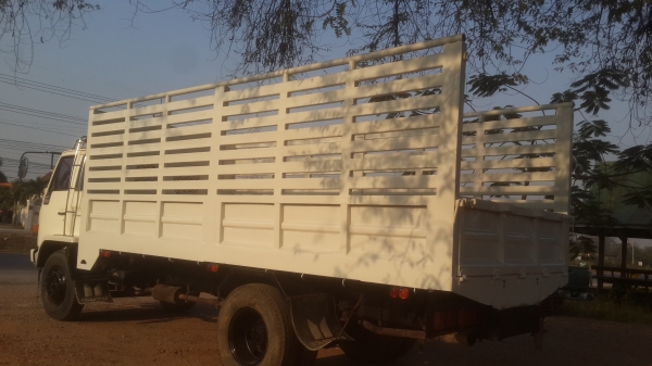 ขายรถหกล้อใหญ่เครื่อง 165 FTR ยาว 5.5 ม. รถห้าง